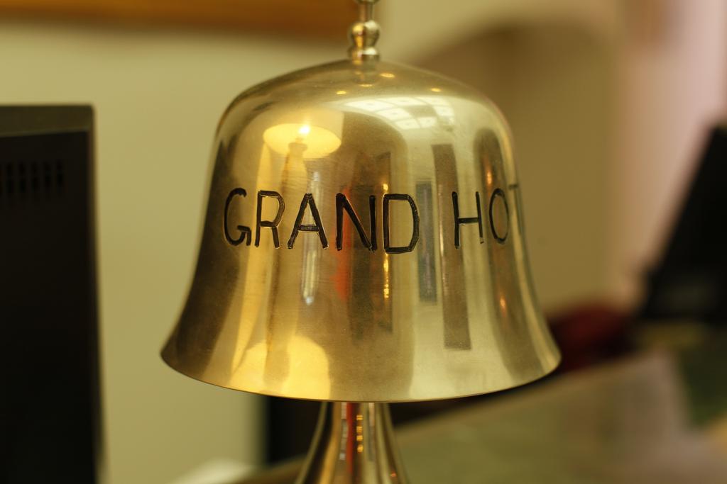 Grand Hotel Di Лече Екстериор снимка